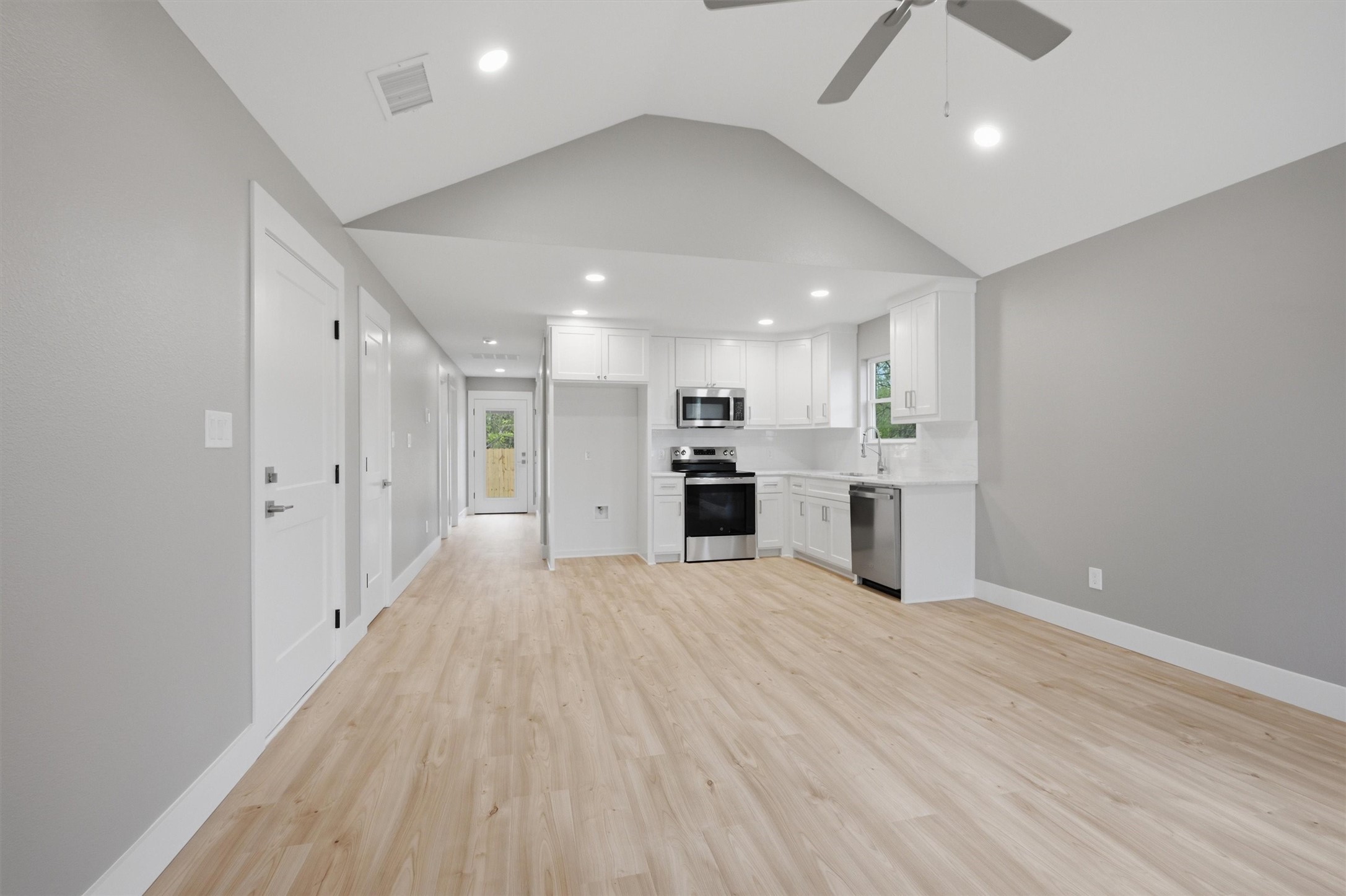 1004 S 1st Street Sherman TX 75090