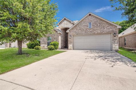 308 Canadian Lane Burleson TX 76028