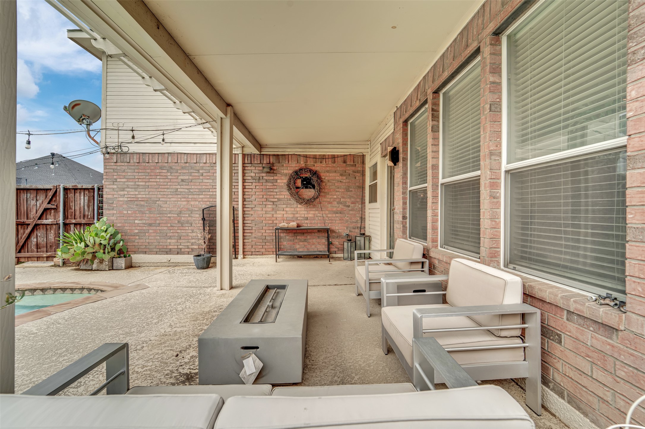 1210 Rooney Lane Carrollton TX 75007
