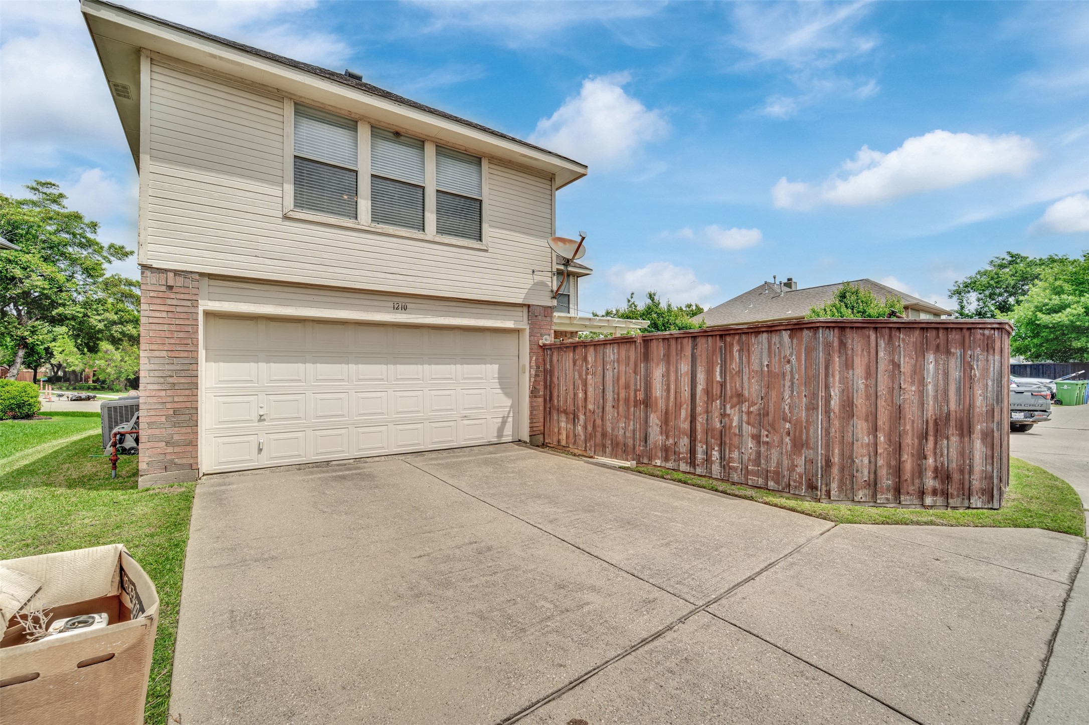 1210 Rooney Lane Carrollton TX 75007
