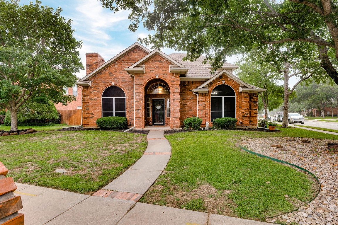 1213 Buena Vista Drive Denton TX 76210