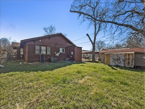 817 Marion Avenue Fort Worth TX 76104