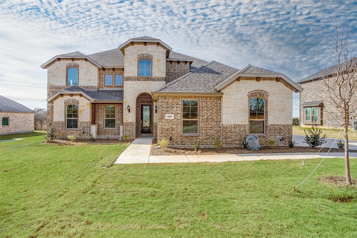 1009 Little Elm Drive Mansfield TX 76063