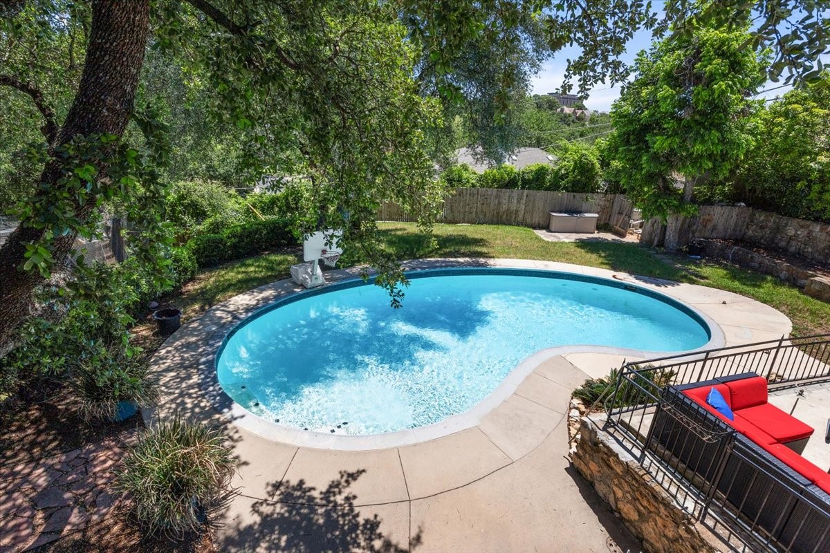1801 Dakar Road E Fort Worth TX 76116