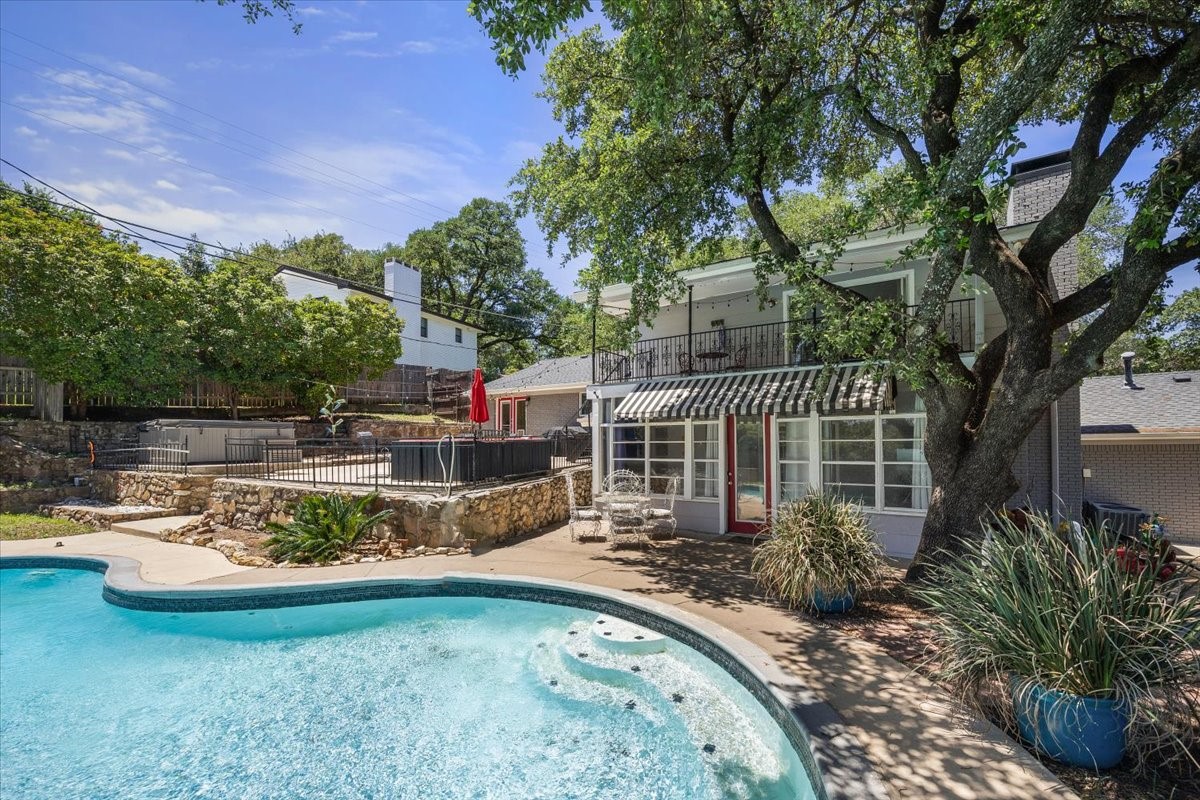1801 Dakar Road E Fort Worth TX 76116