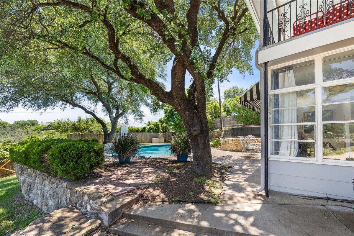 1801 Dakar Road E Fort Worth TX 76116