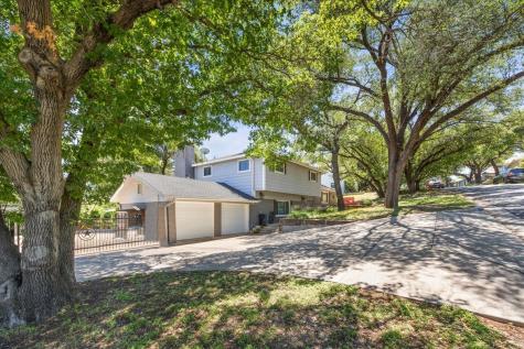 1801 Dakar Road E Fort Worth TX 76116