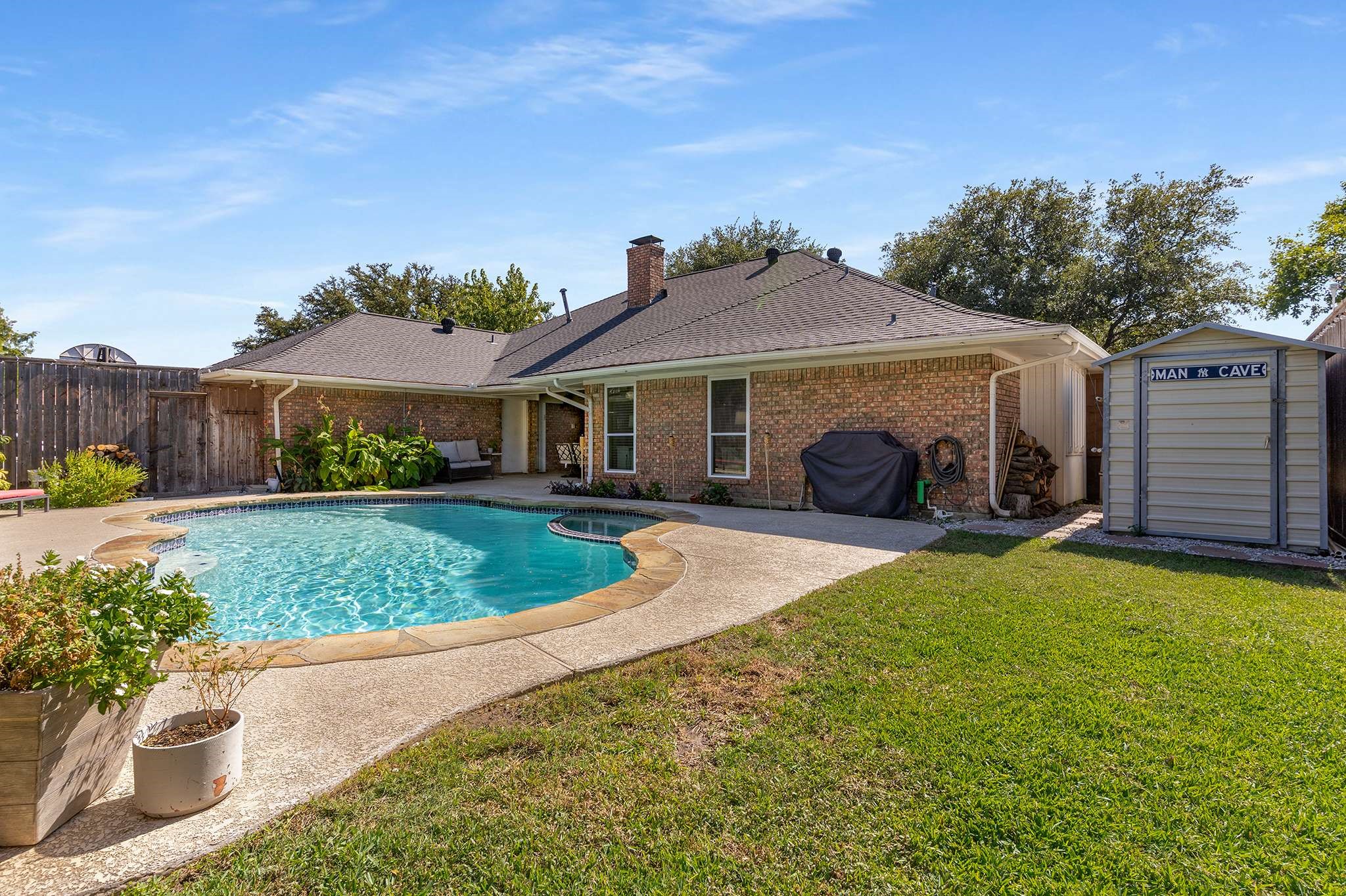 1008 Nottingham Drive Carrollton TX 75007