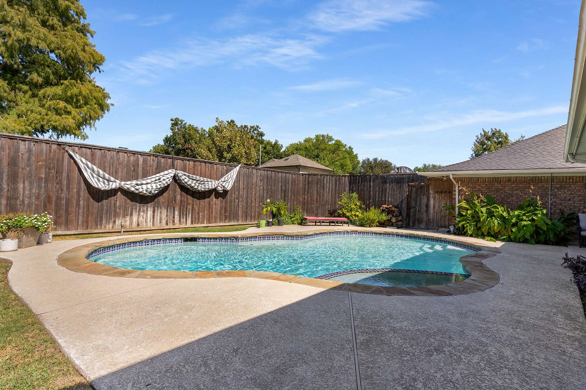 1008 Nottingham Drive Carrollton TX 75007