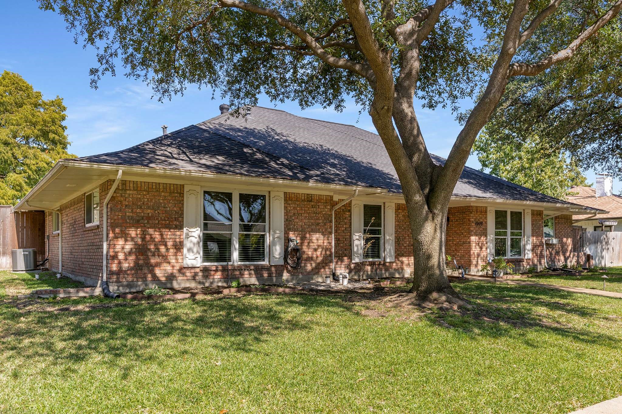 1008 Nottingham Drive Carrollton TX 75007