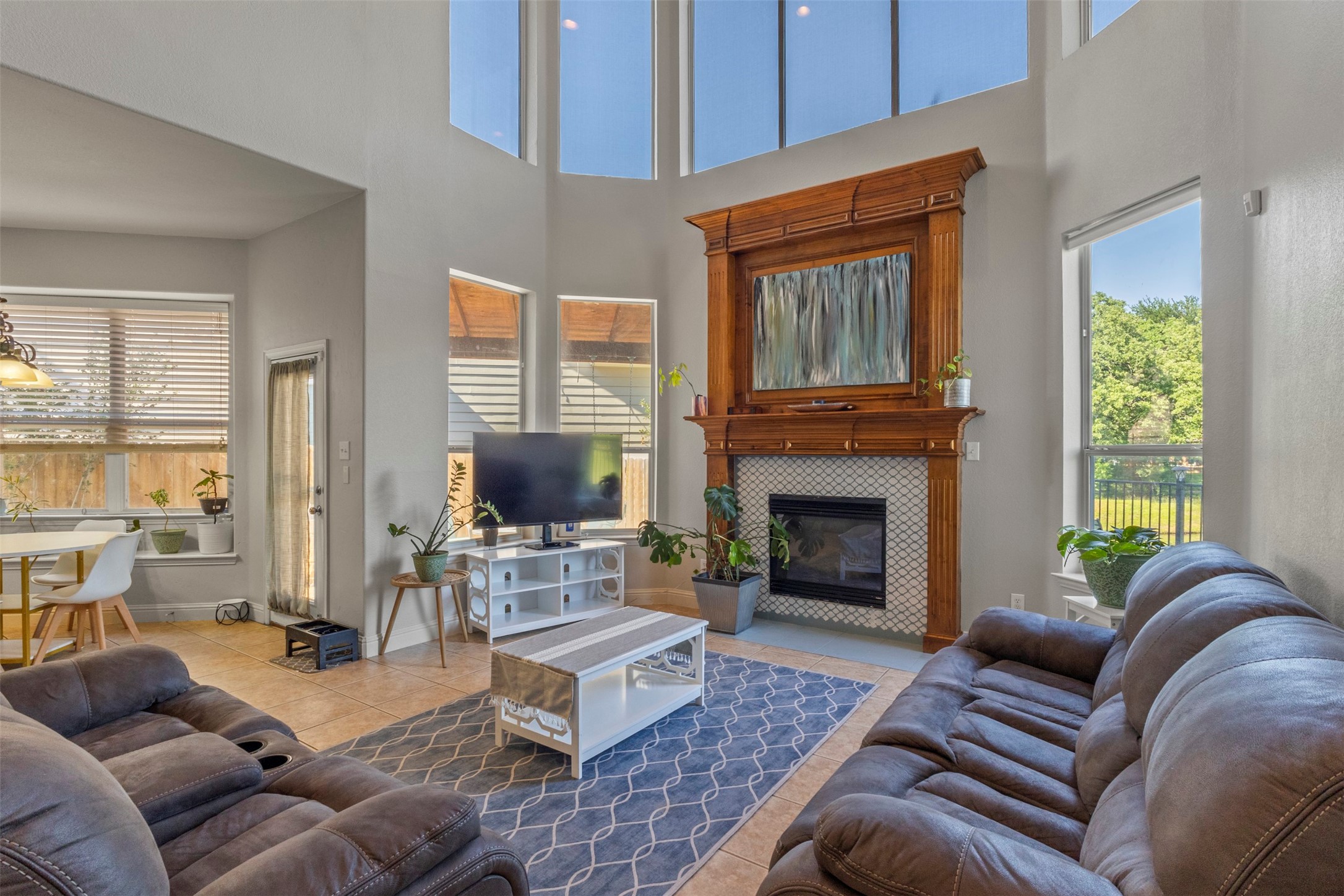2302 Grizzly Run Lane Euless TX 76039