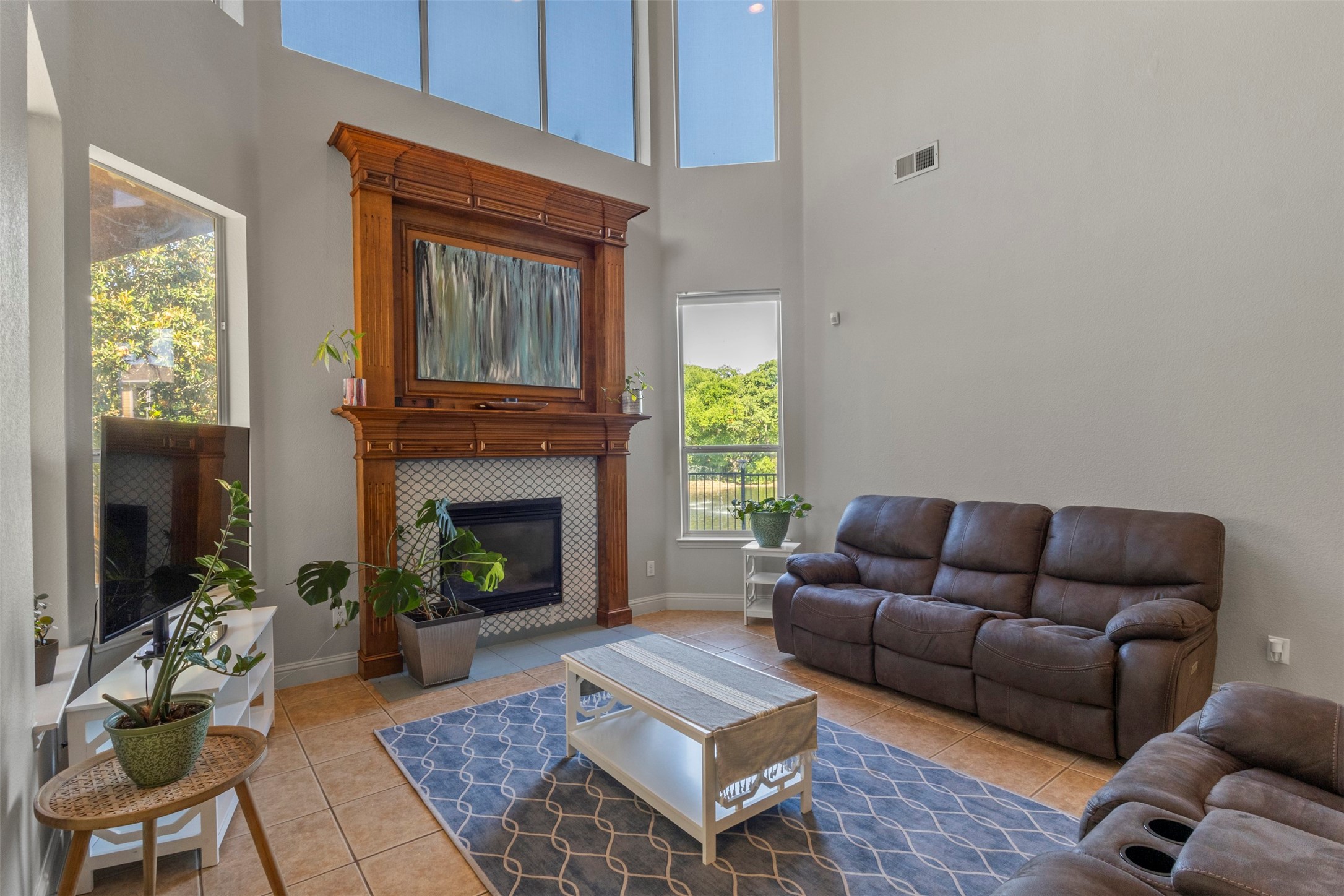 2302 Grizzly Run Lane Euless TX 76039