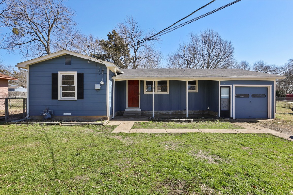 108 N Hillside Street Red Oak TX 75154