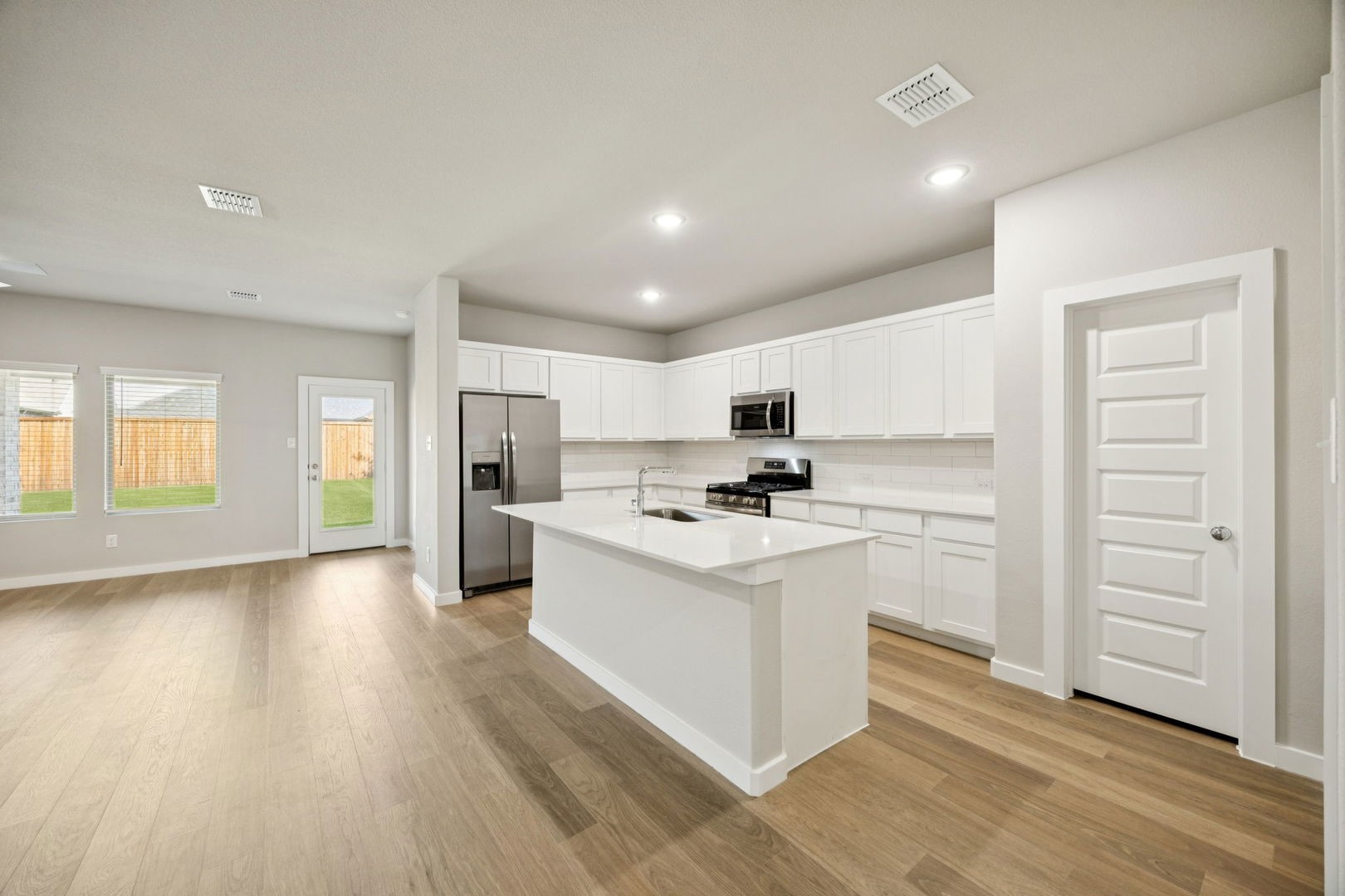 1195 Little Hills Way Lavon TX 75166