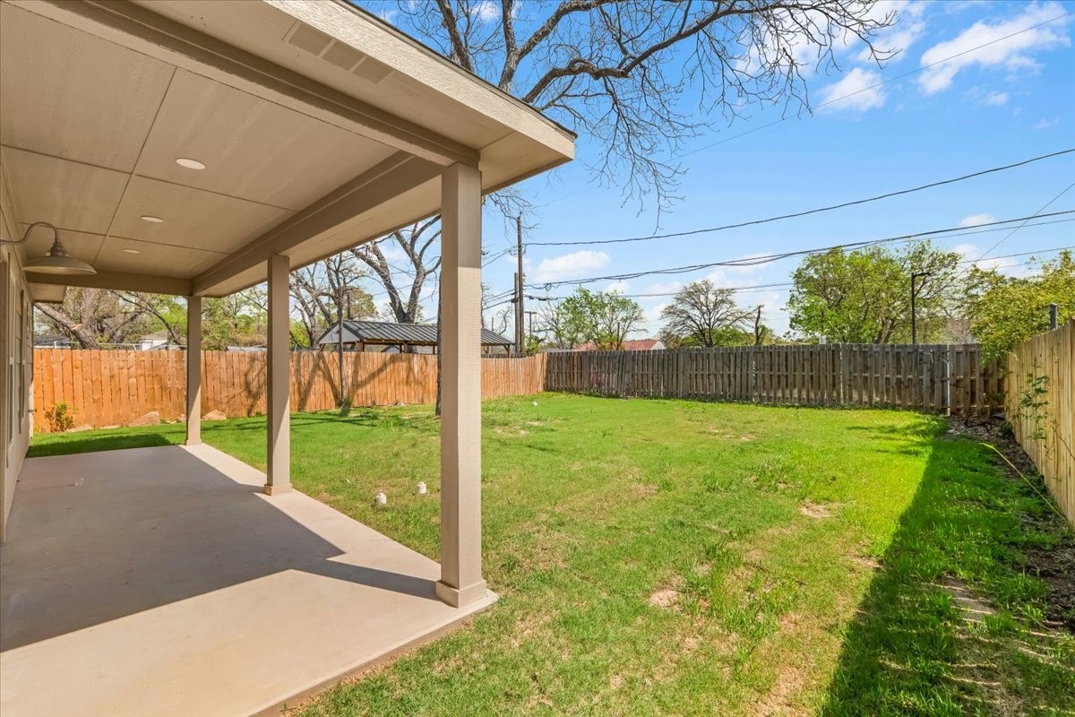 804 N Chandler Drive Fort Worth TX 76111