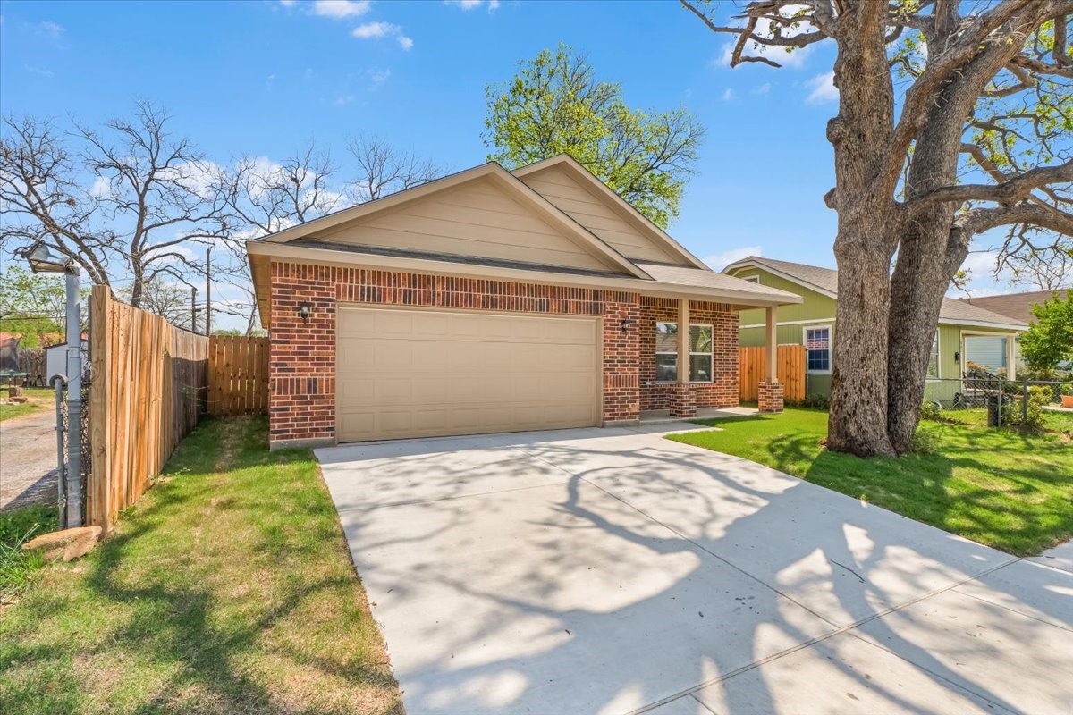 804 N Chandler Drive Fort Worth TX 76111