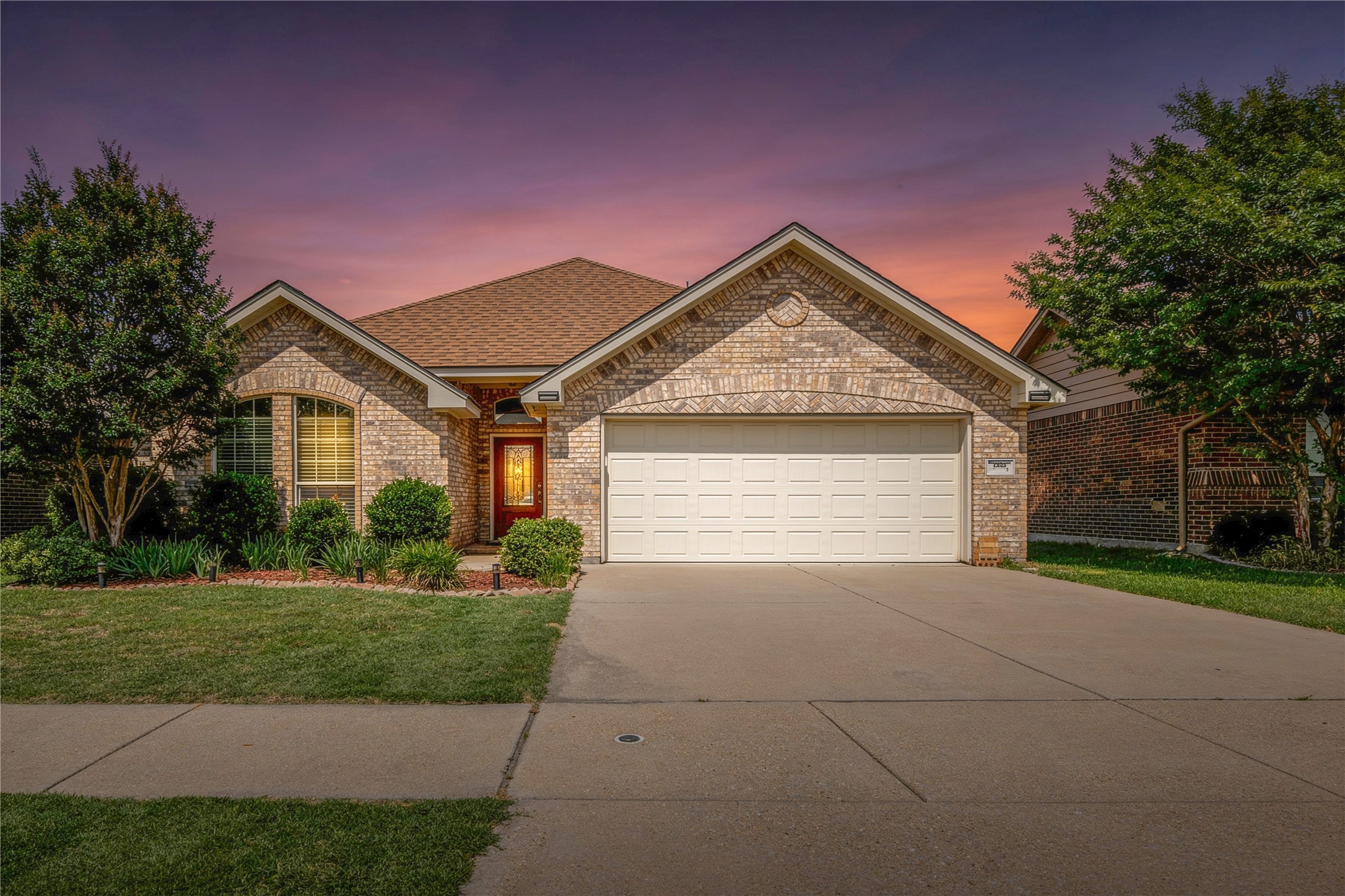 1408 Lauren Lane Granbury TX 76048