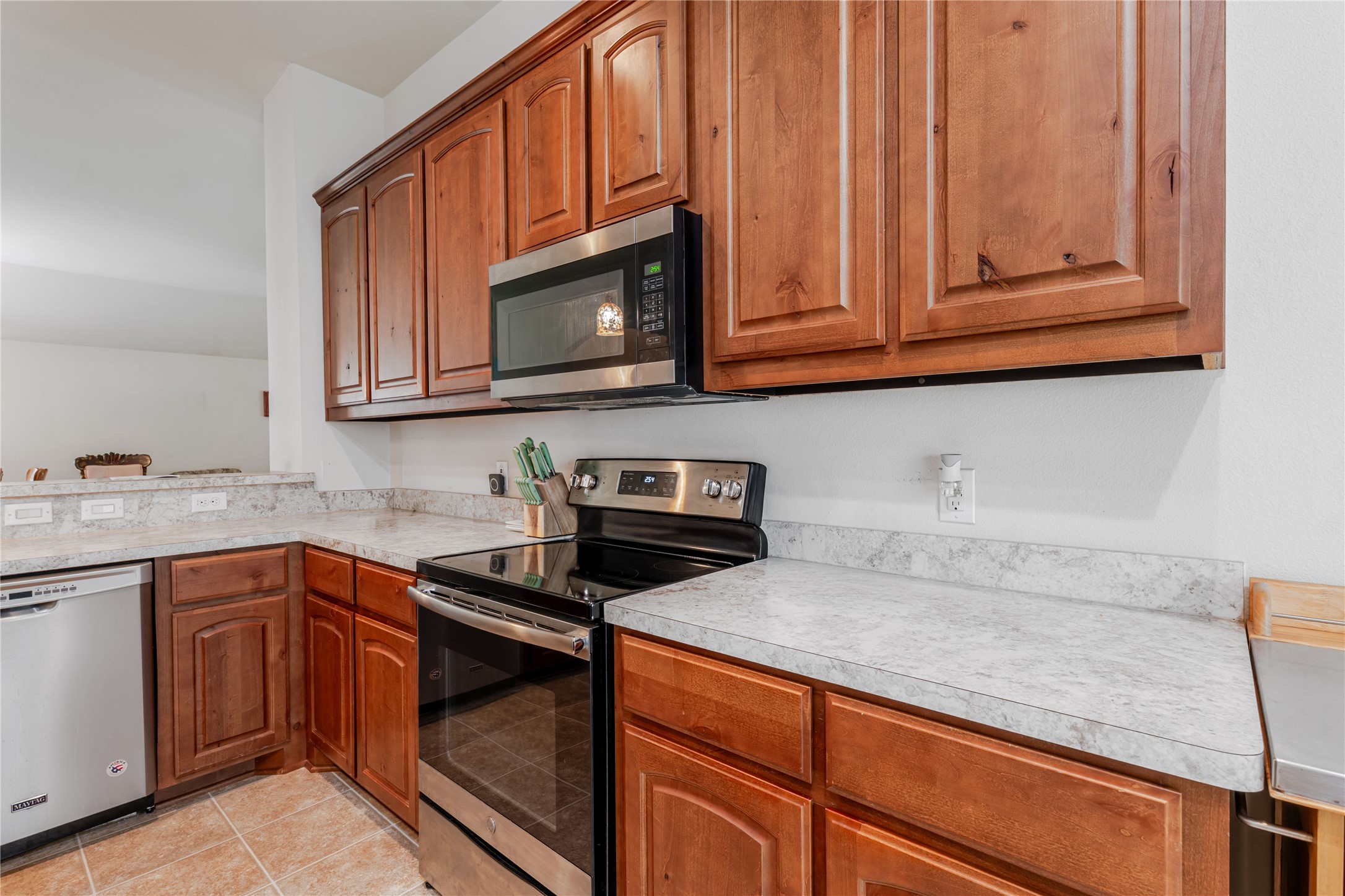 1408 Lauren Lane Granbury TX 76048