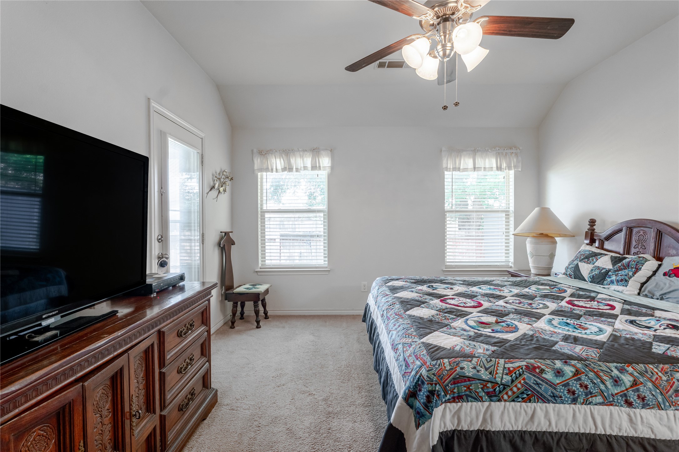 1408 Lauren Lane Granbury TX 76048