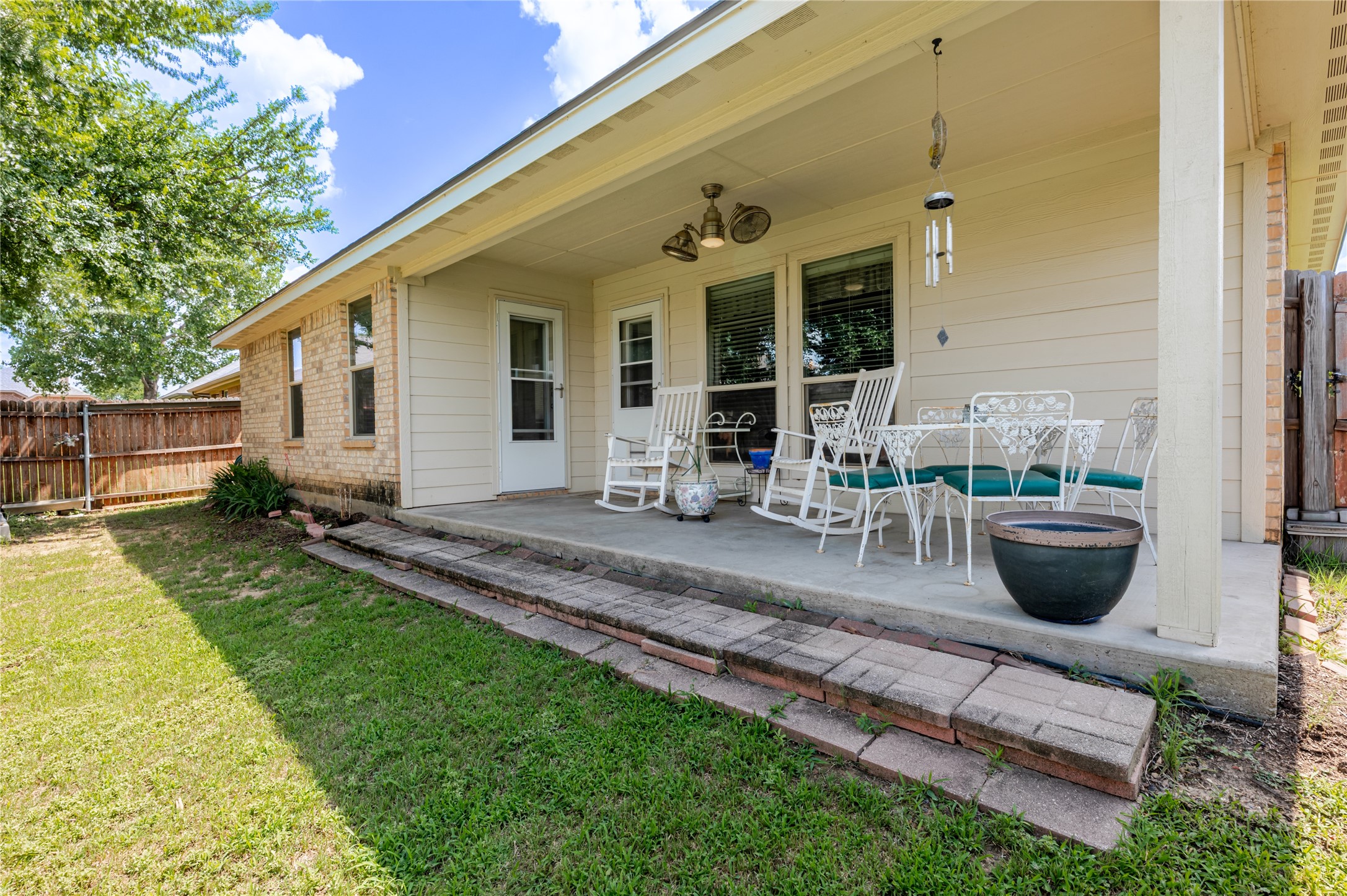 1408 Lauren Lane Granbury TX 76048