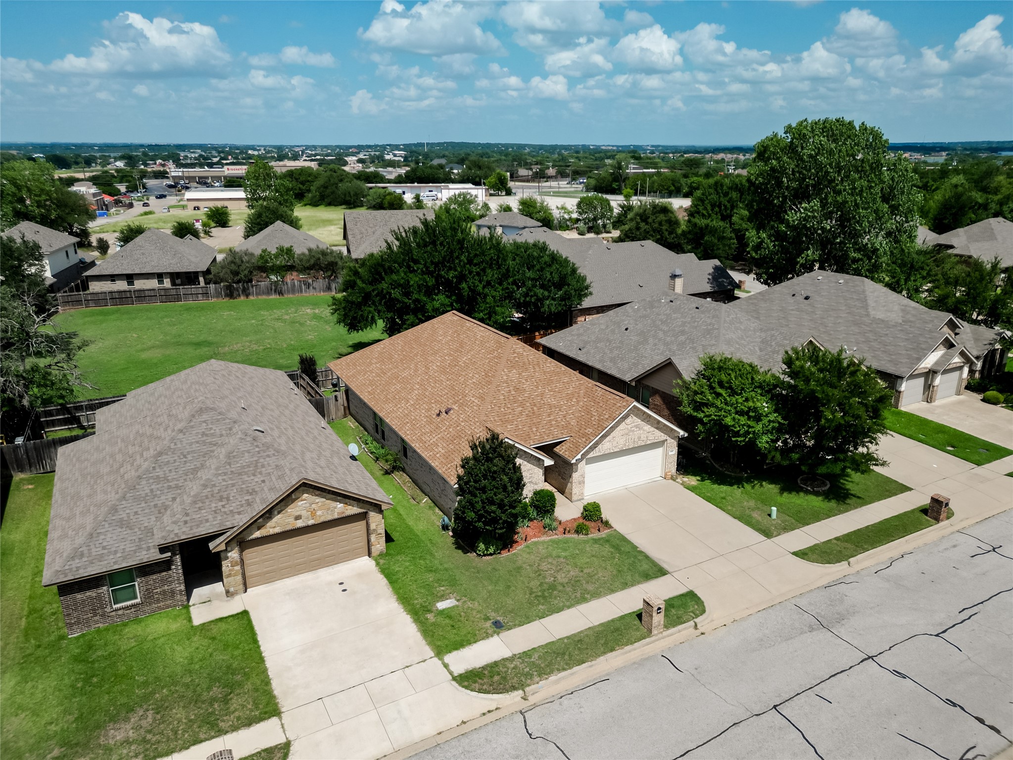 1408 Lauren Lane Granbury TX 76048
