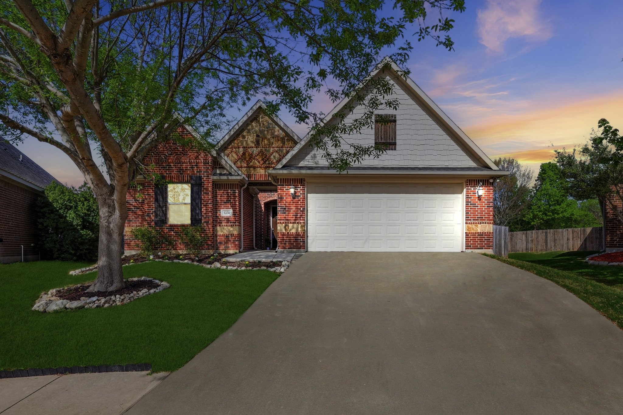 5204 Cross Plains Court Fort Worth TX 76126
