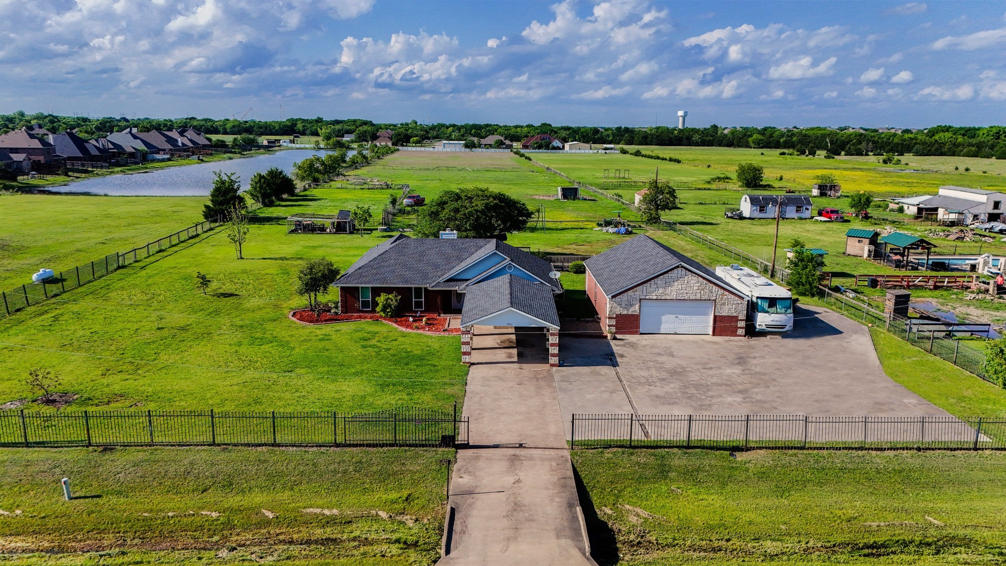 351 Pierce Road Red Oak TX 75154