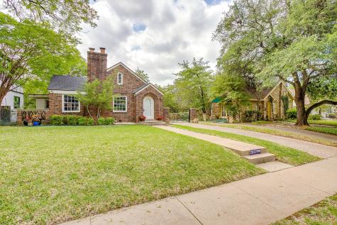 2027 Glenco Terrace Fort Worth TX 76110
