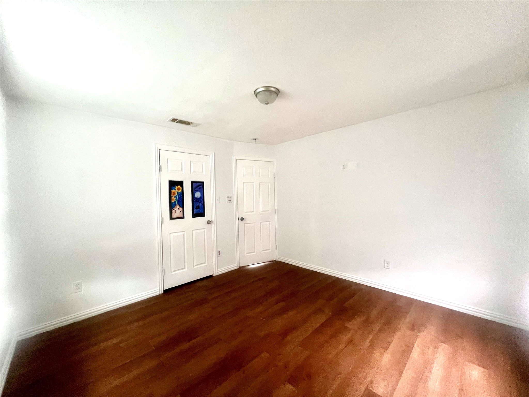 1919 E Ledbetter Drive Dallas TX 75216