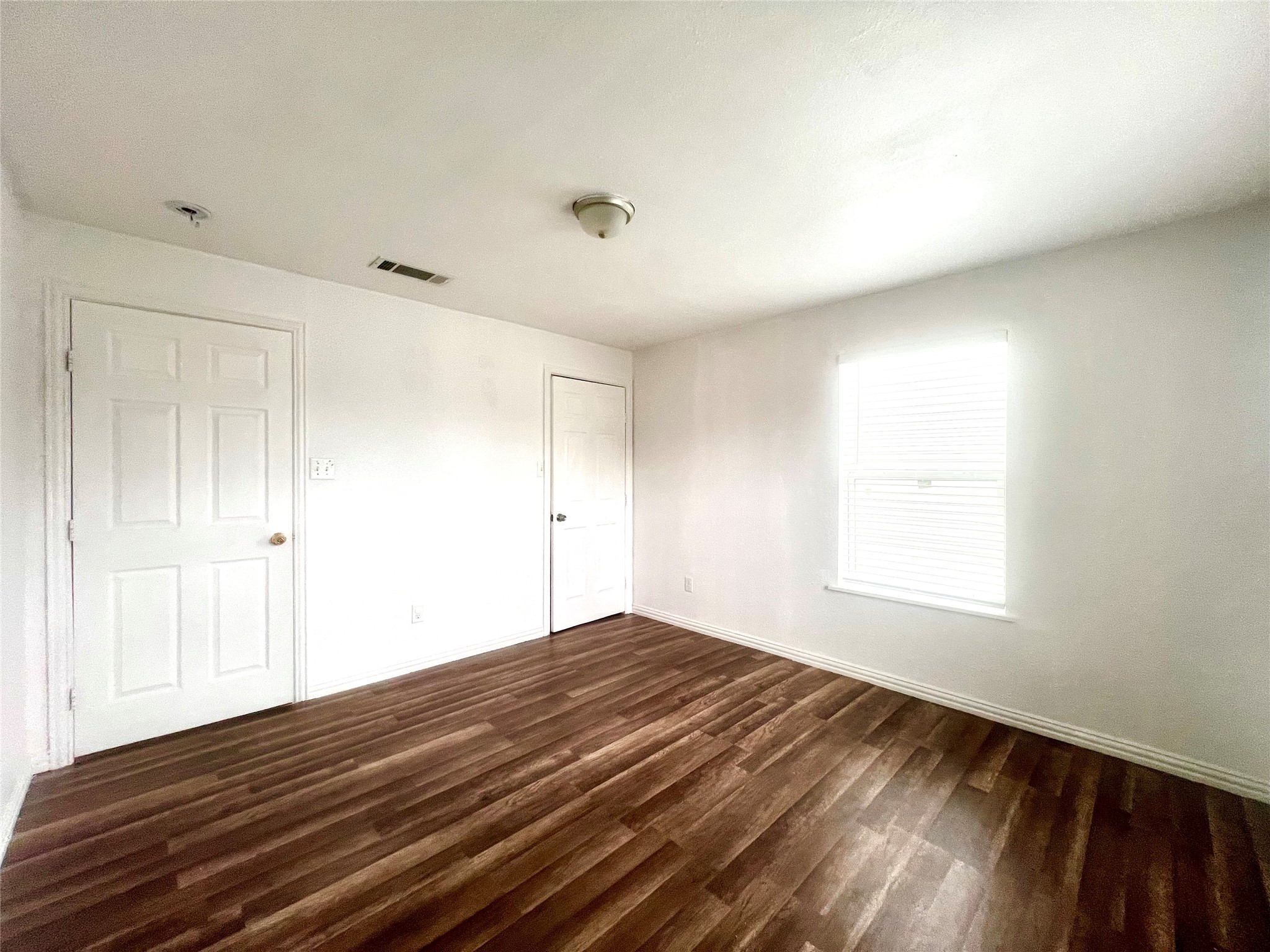 1919 E Ledbetter Drive Dallas TX 75216