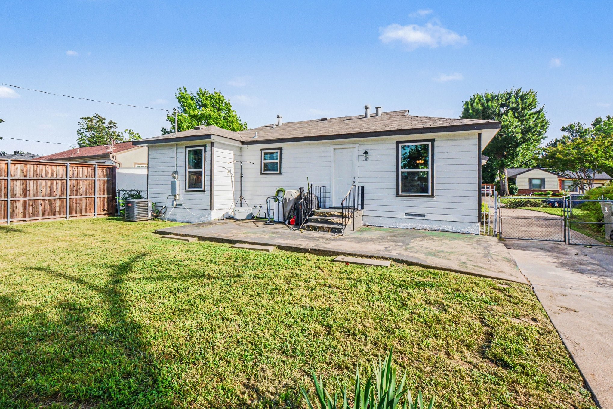 1653 Murray Drive Garland TX 75042