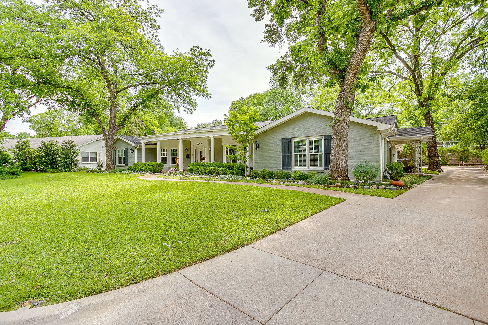 3309 Chaparral Lane Fort Worth TX 76109