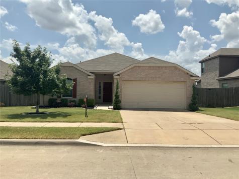409 Roundrock Lane Fort Worth TX 76140