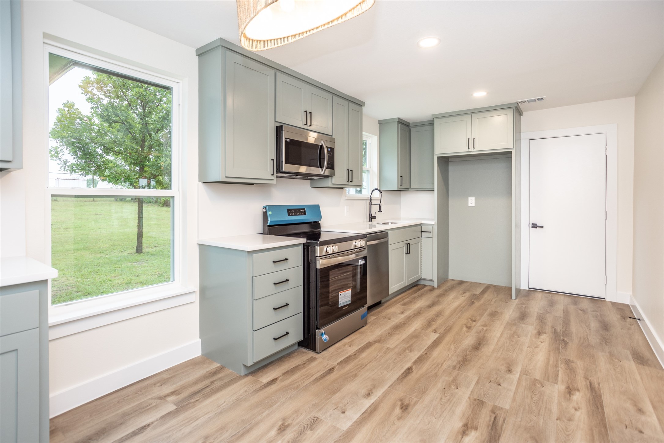 931 N Oak Street Muenster TX 76252