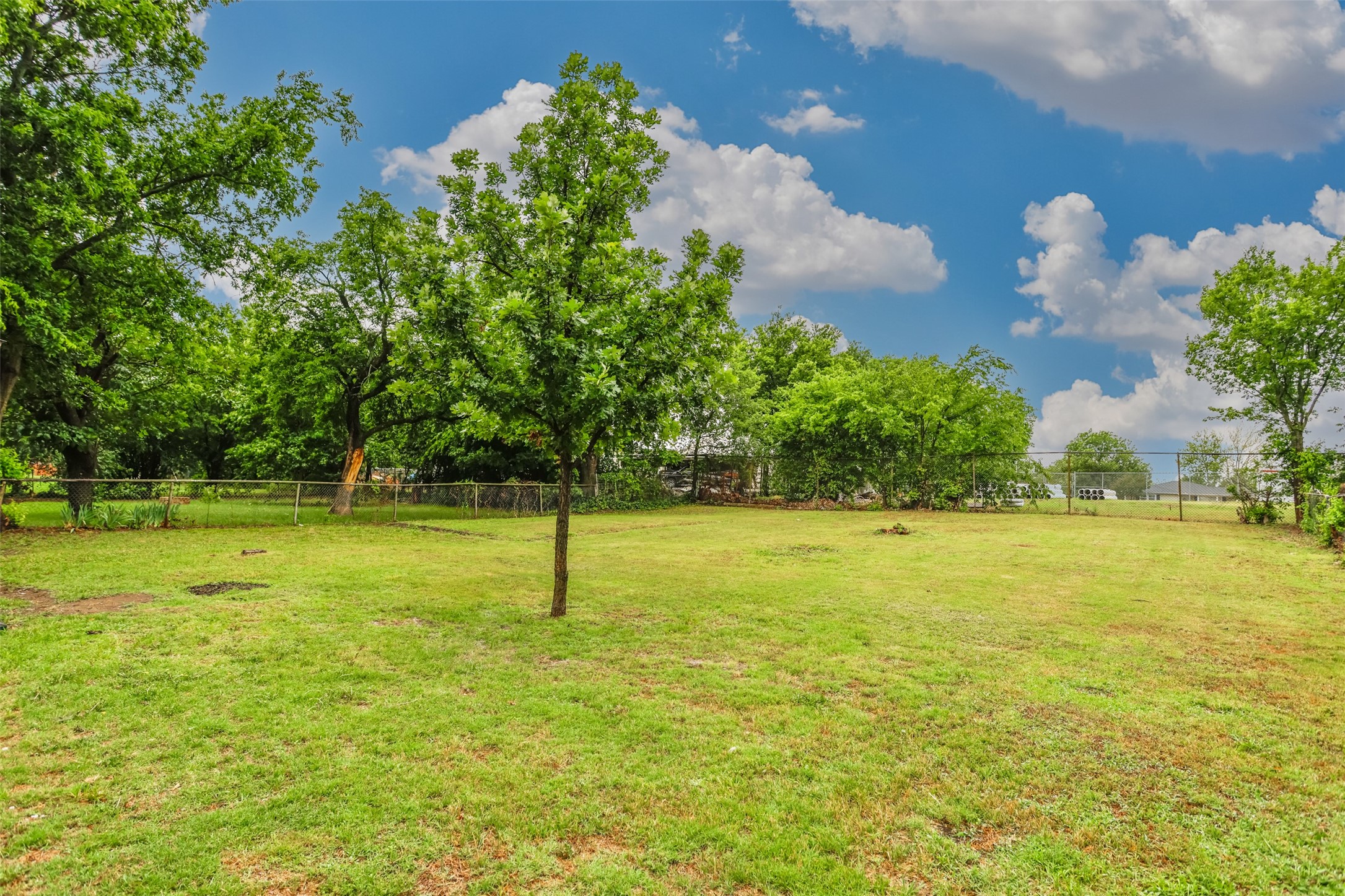 931 N Oak Street Muenster TX 76252