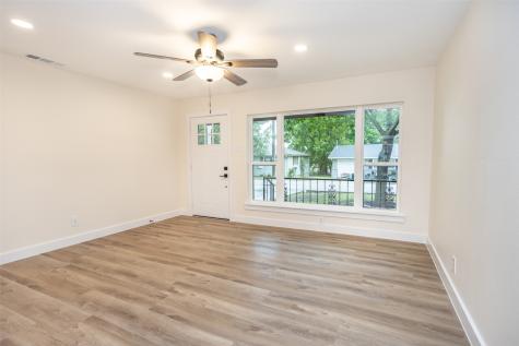 931 N Oak Street Muenster TX 76252