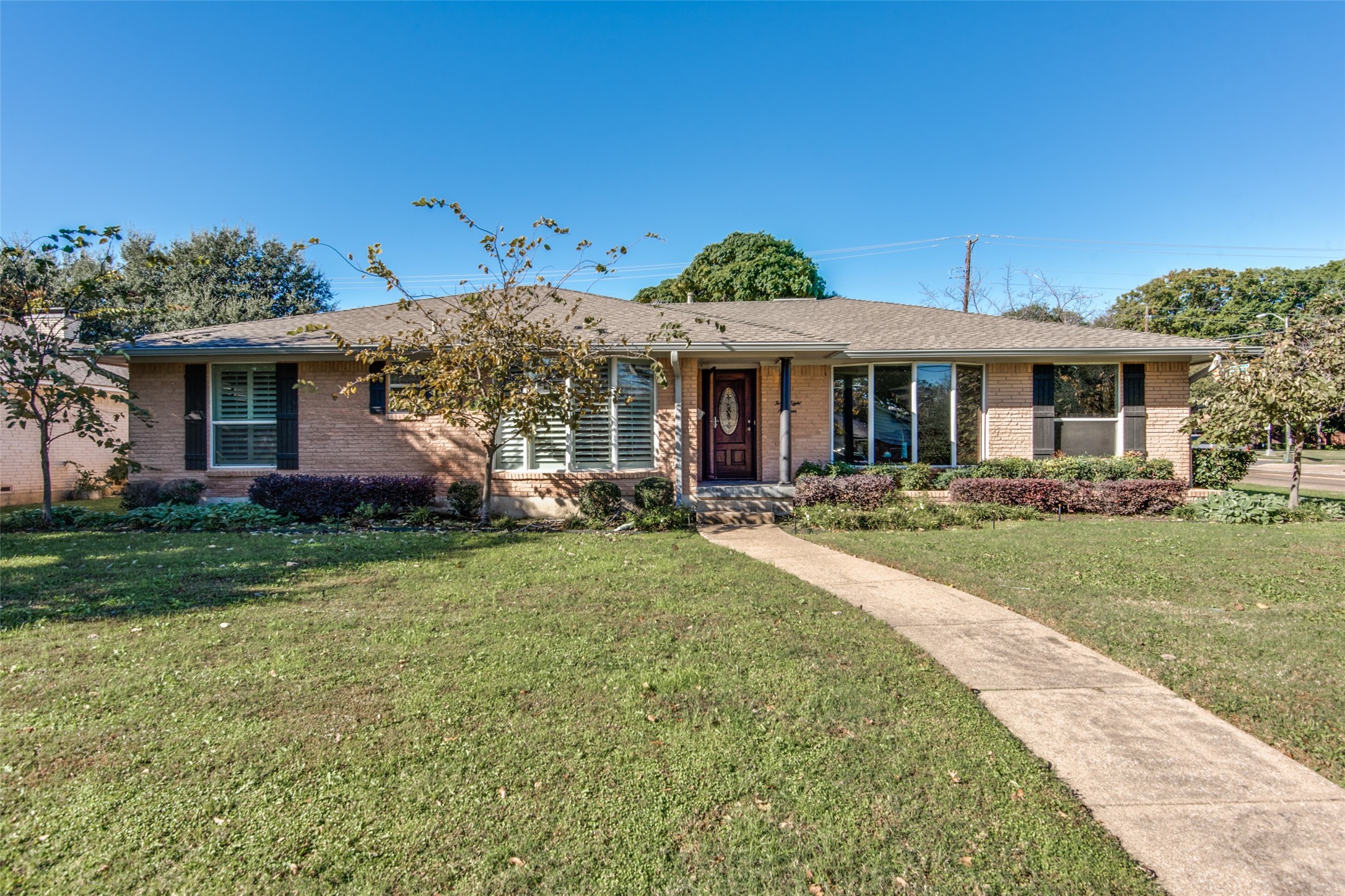 Dallas TX, 4819 Creighton Drive