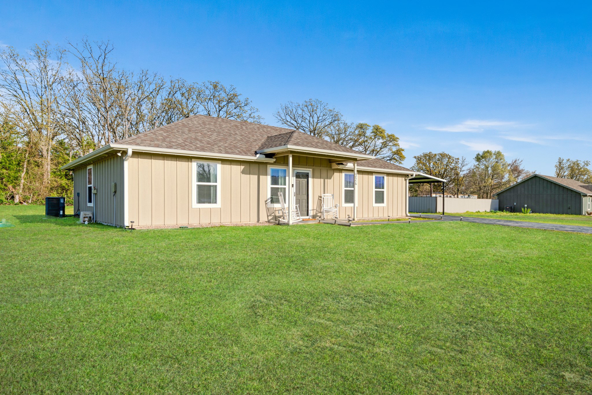 324 Private Road 43790 Paris TX 75462