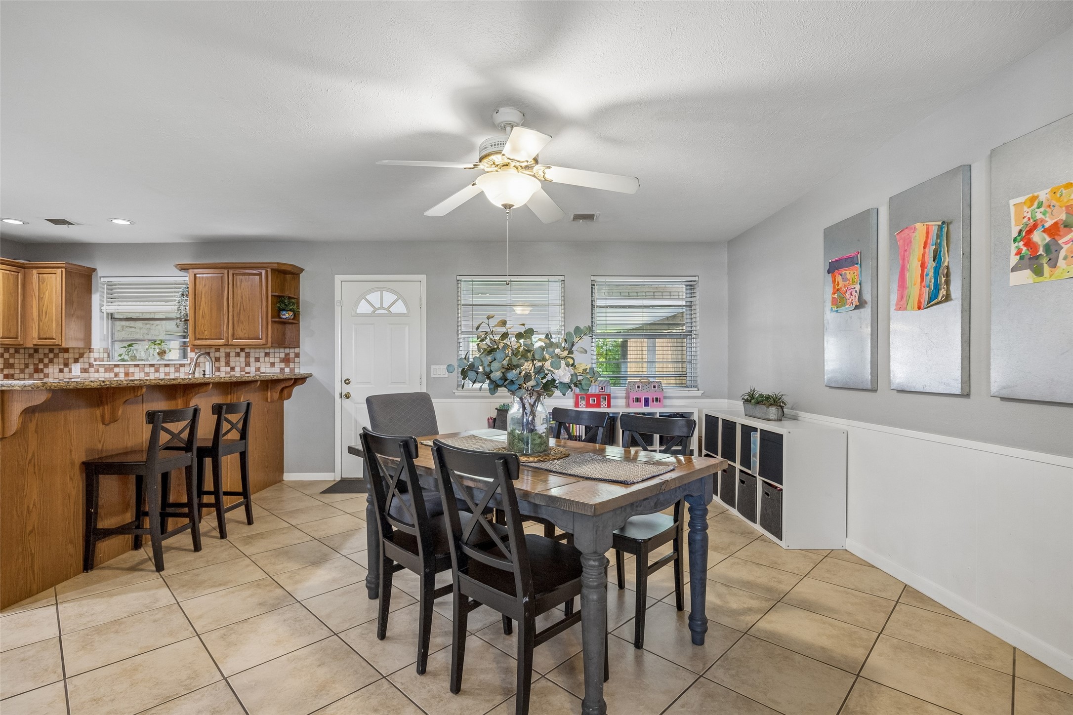 635 Classen Drive Dallas TX 75218
