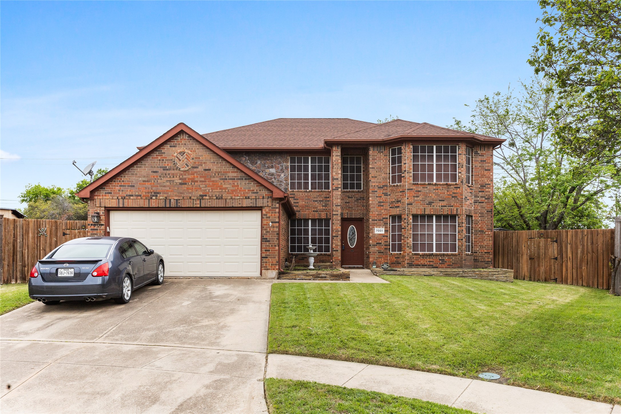 7001 Montego Court Arlington TX 76002