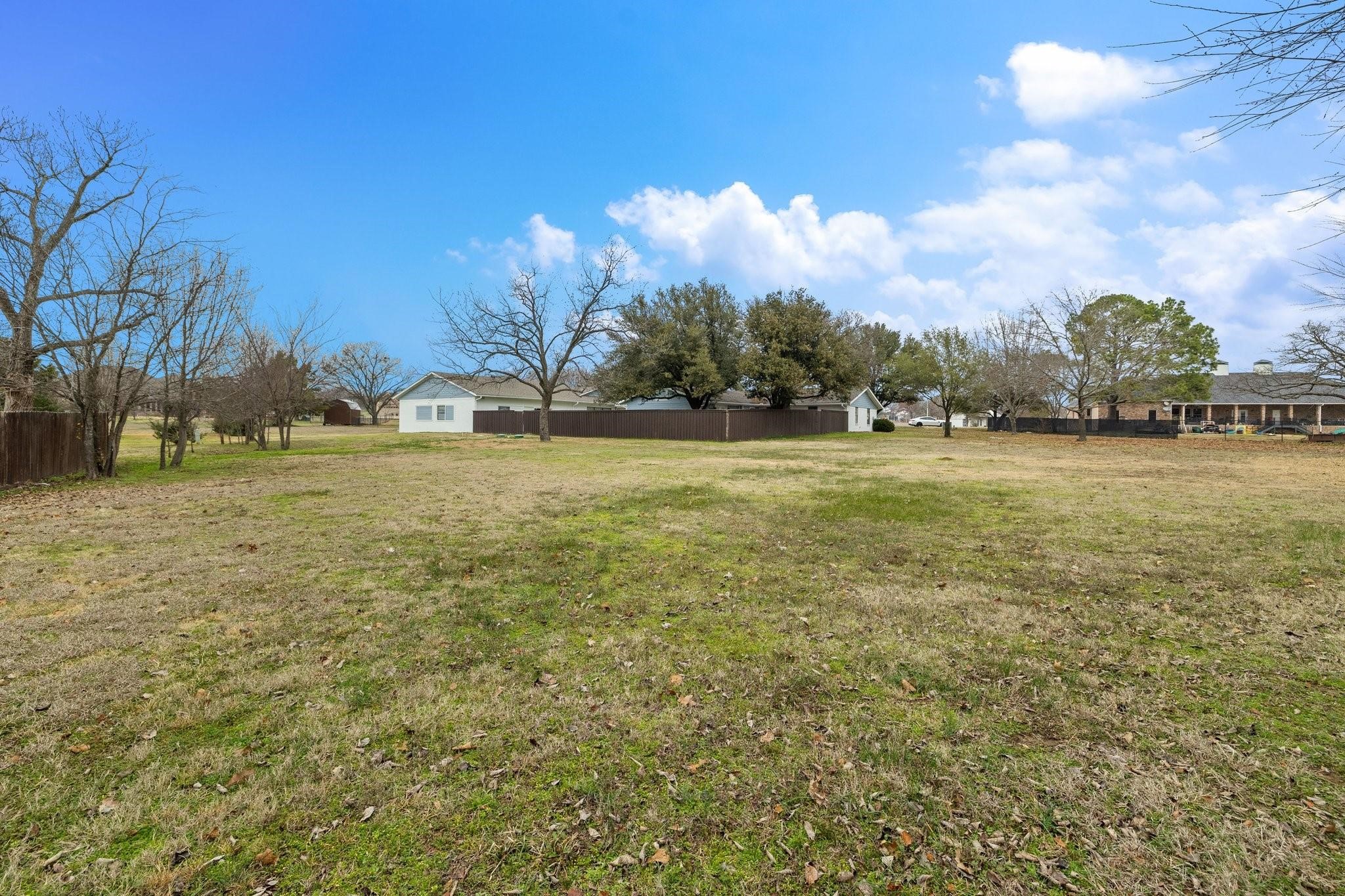 102 Bowie Cove Gainesville TX 76240