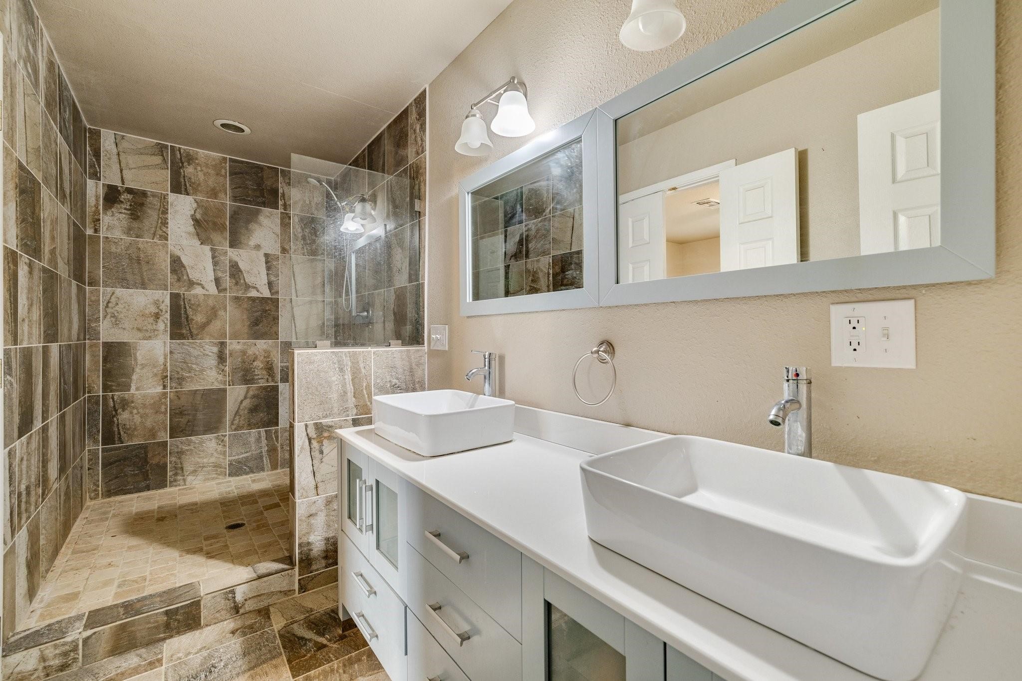 102 Bowie Cove Gainesville TX 76240