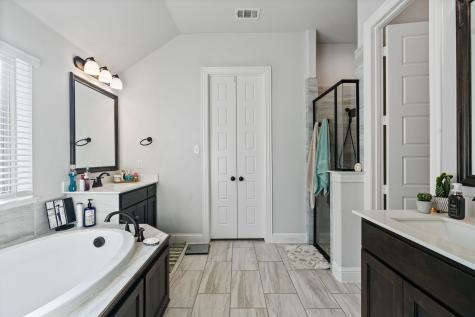 141 Crockett Drive Waxahachie TX 75165