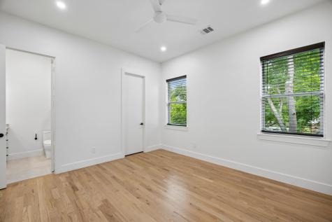 5104 Vandelia Street Dallas TX 75235