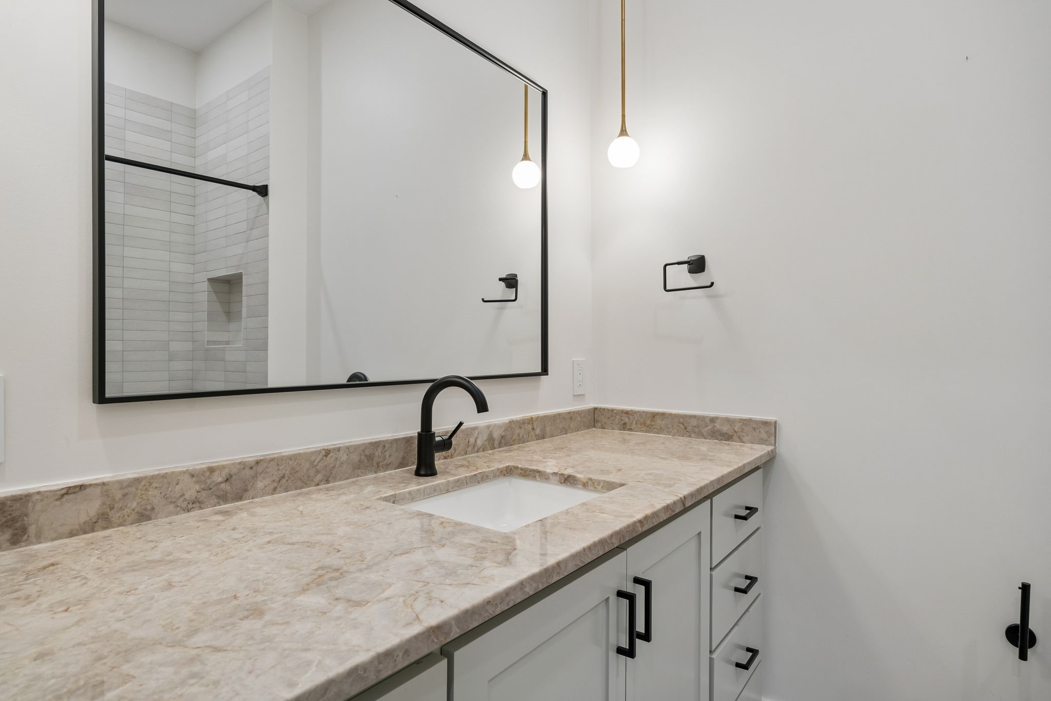 5104 Vandelia Street Dallas TX 75235