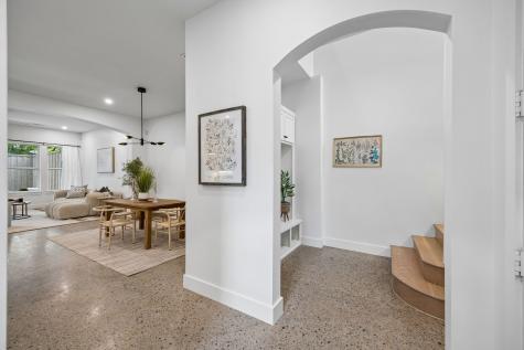 5104 Vandelia Street Dallas TX 75235