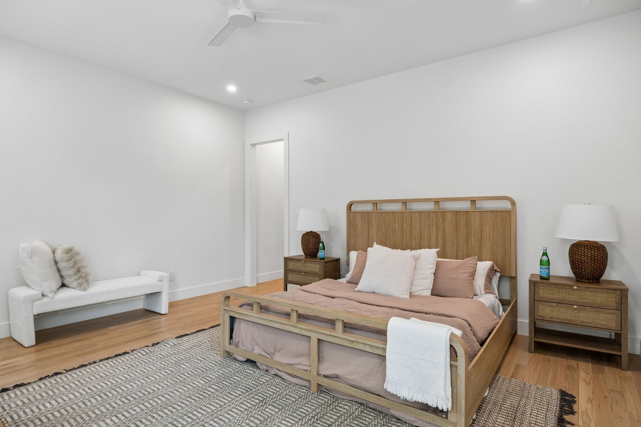 5104 Vandelia Street Dallas TX 75235