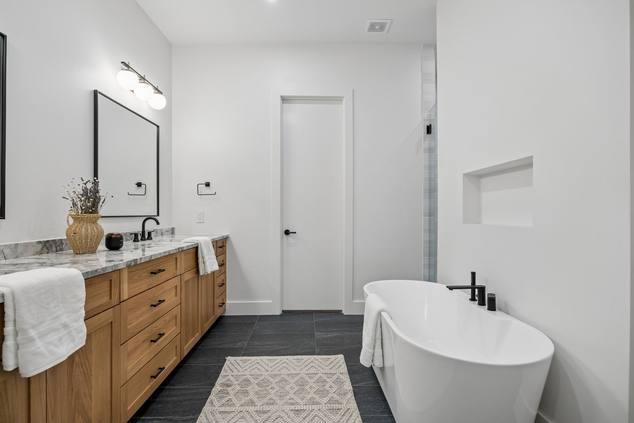 5104 Vandelia Street Dallas TX 75235