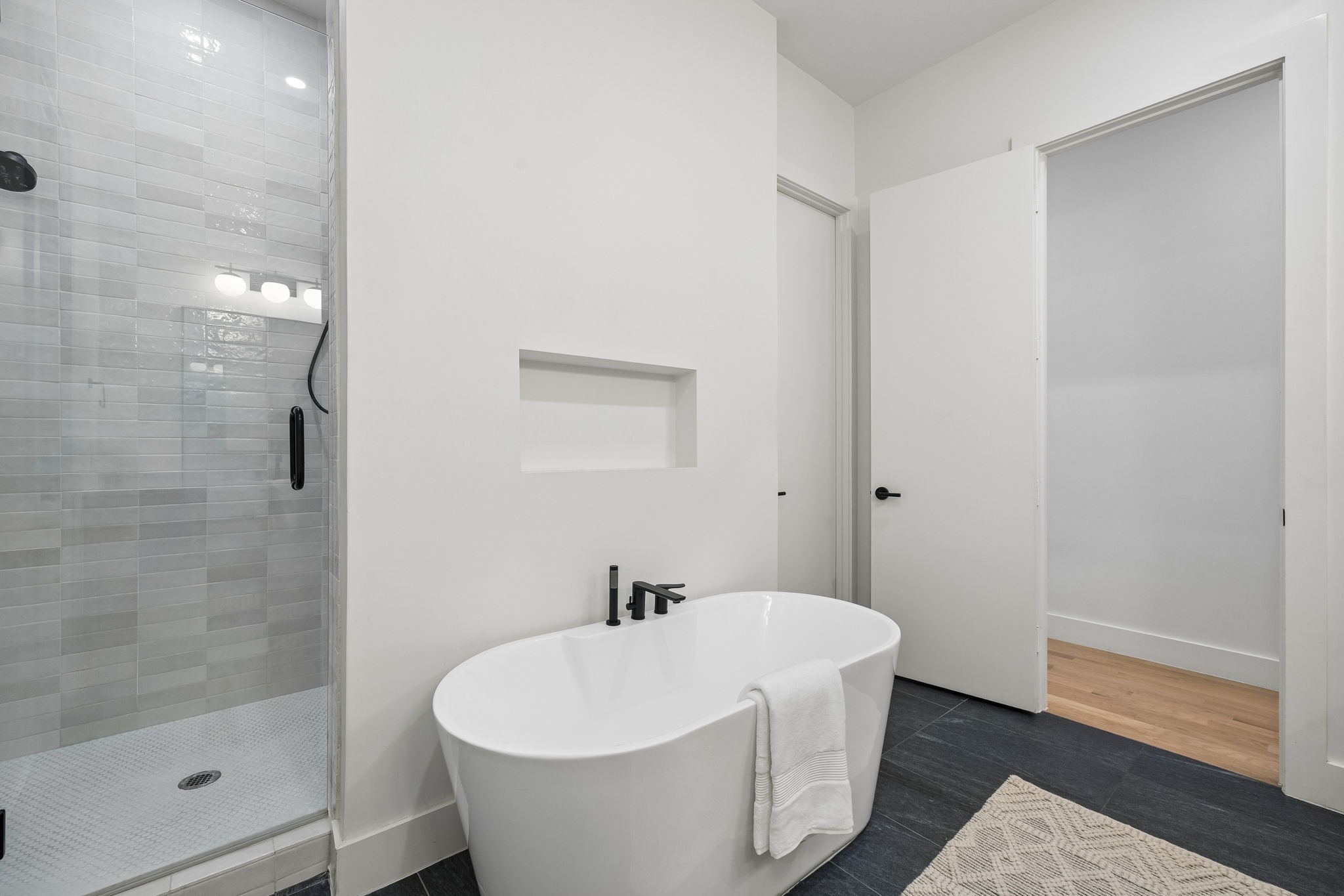 5104 Vandelia Street Dallas TX 75235