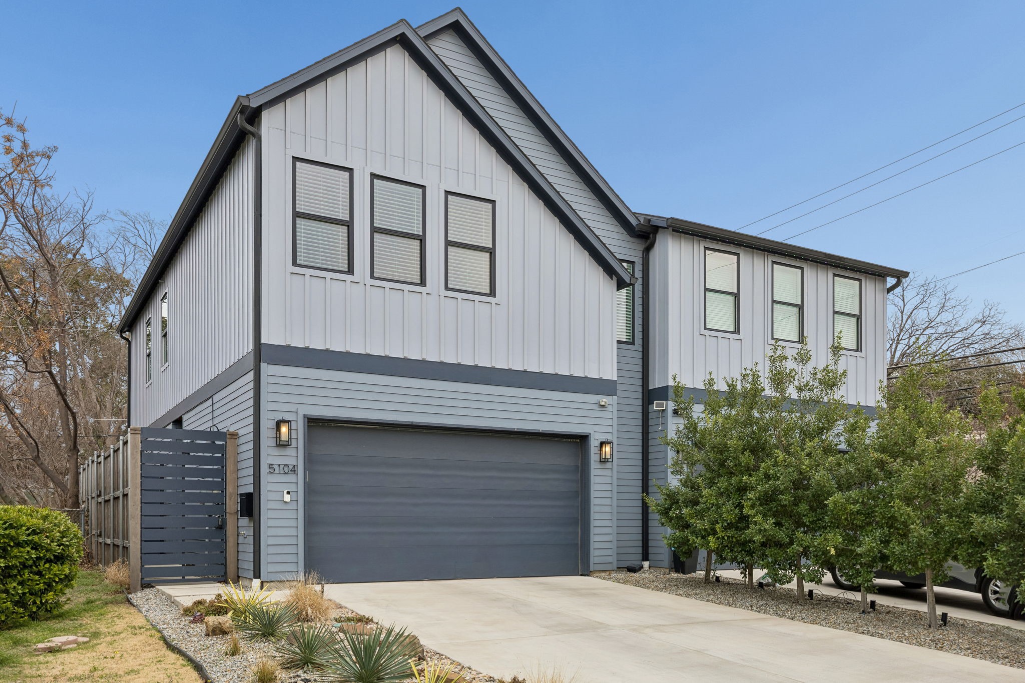 5104 Vandelia Street Dallas TX 75235
